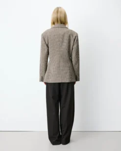 Blazer cintré croisé pied-de-poule beige Almond