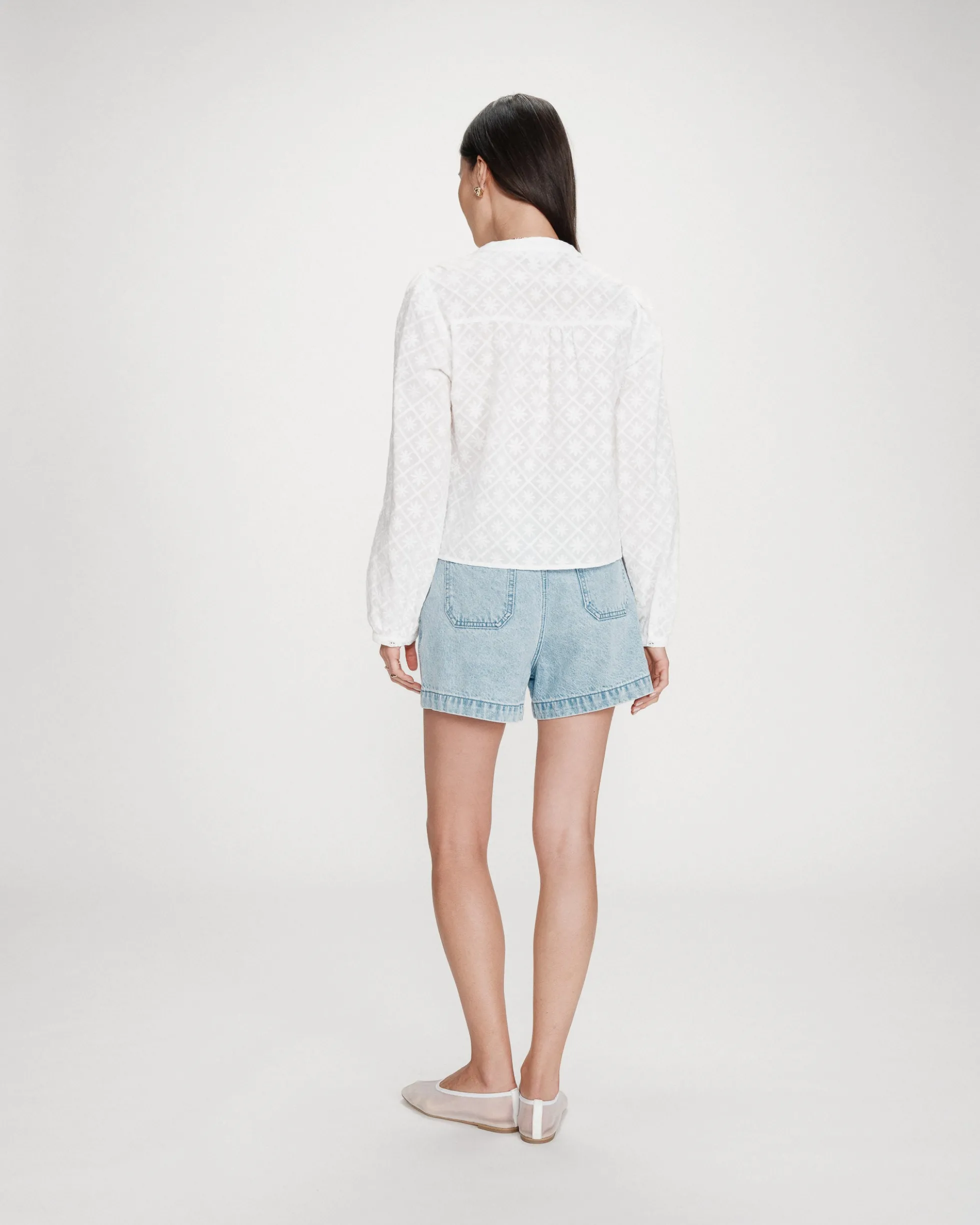 Blouse broderie anglaise col mao en coton ivoire Vandita