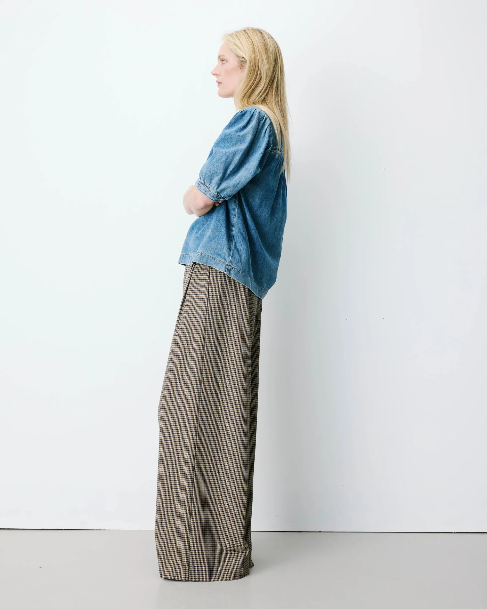 Blouse en denim col V manches bouffantes lightblue Amande
