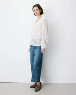 Blouse en dentelle col V manches longues ivoire Aurora