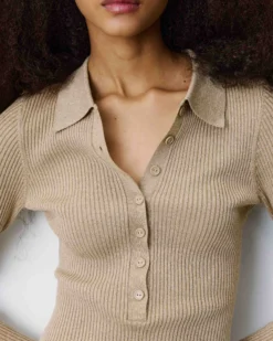 Body ajusté col polo en maille fine lurex gold Bentley