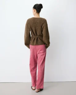 Cardigan cache-cœur nouable en maille chocolat Anior