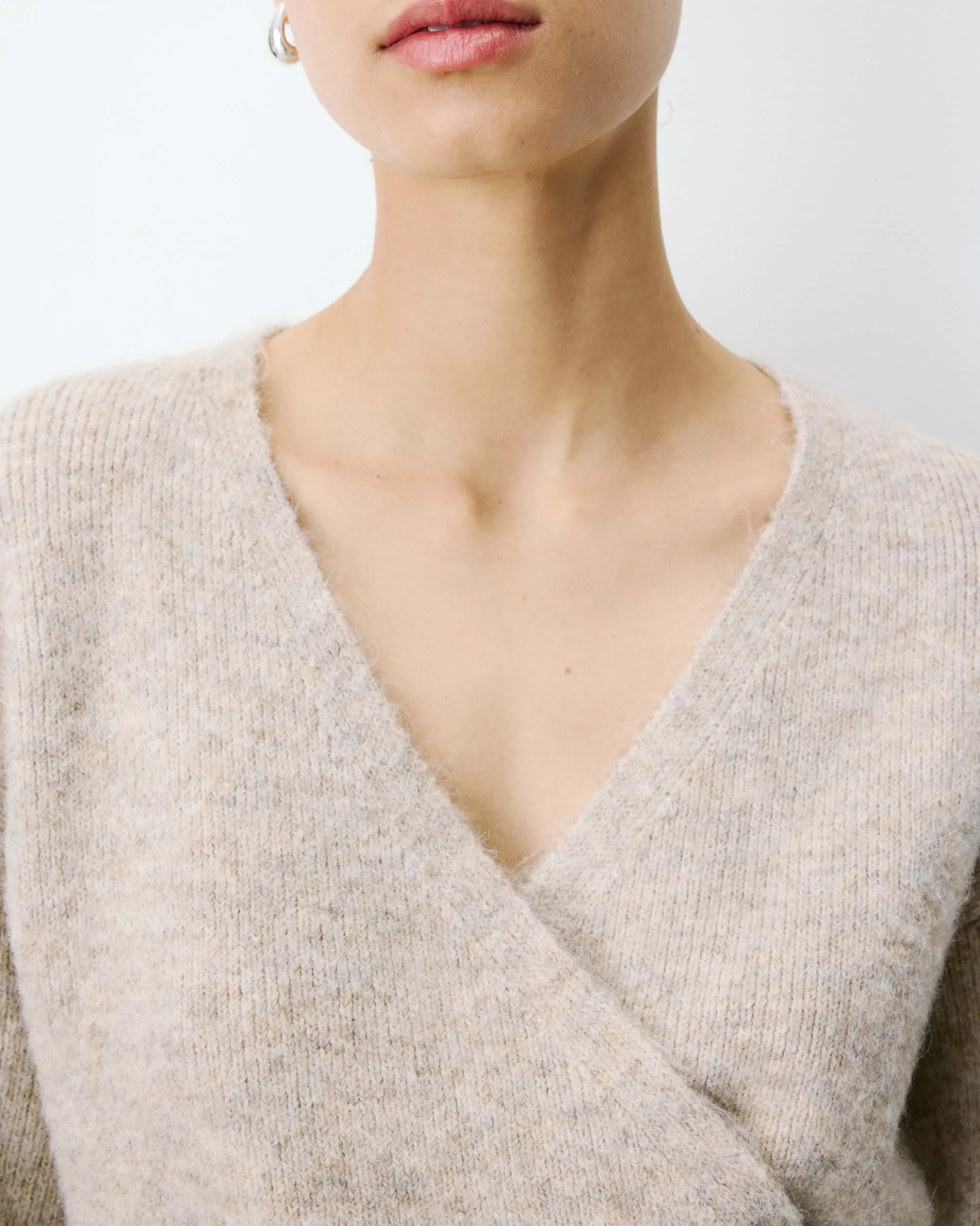 Cardigan cache-cœur nouable en maille grege Anior