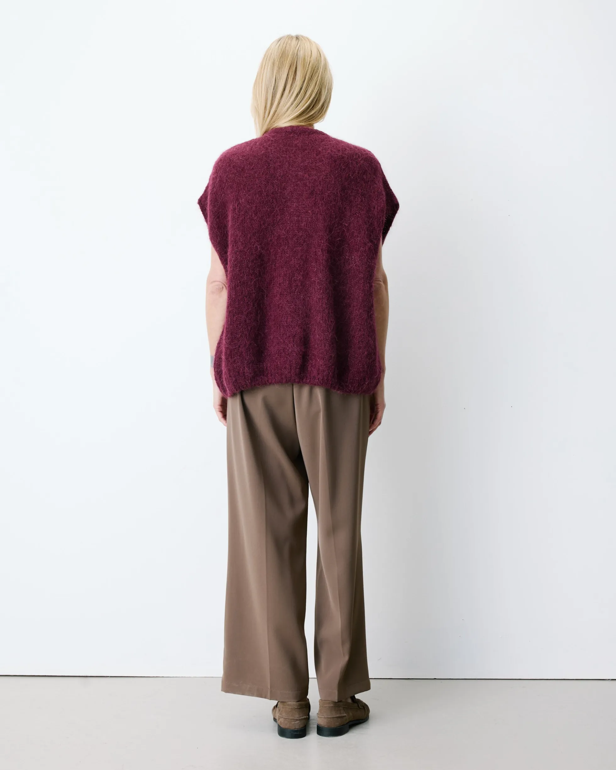 Cardigan loose sans manches col rond aubergine Addison