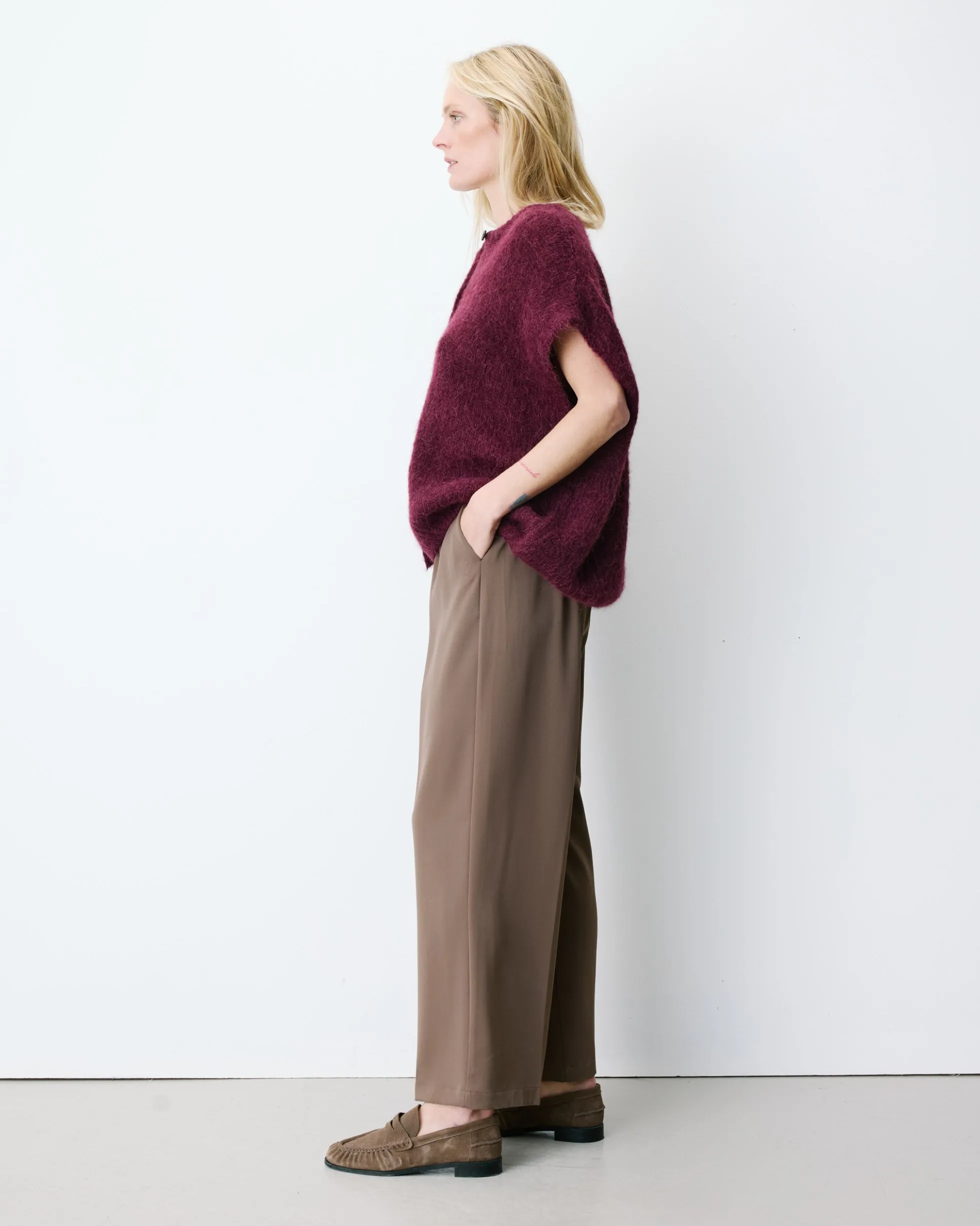 Cardigan loose sans manches col rond aubergine Addison