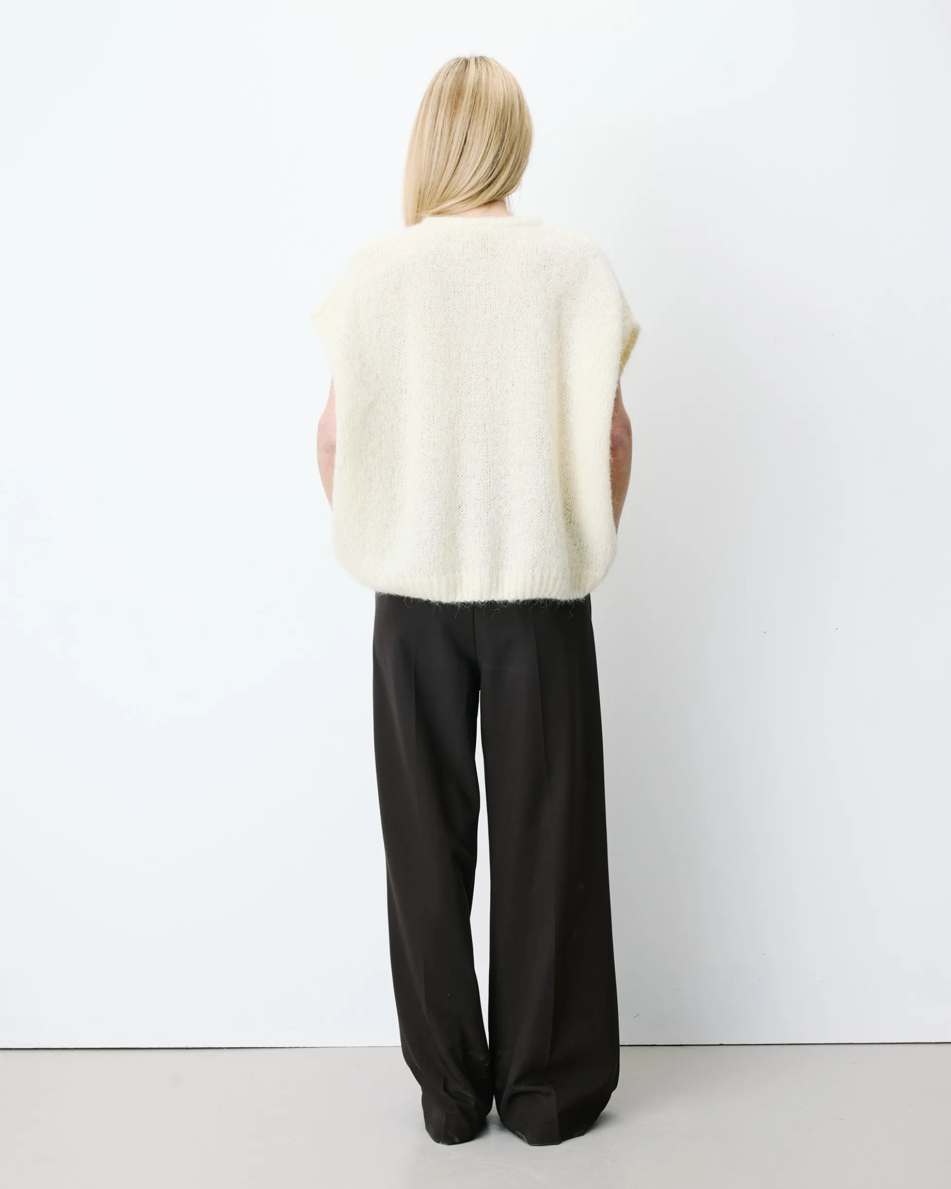 Cardigan loose sans manches col rond vanille Addison