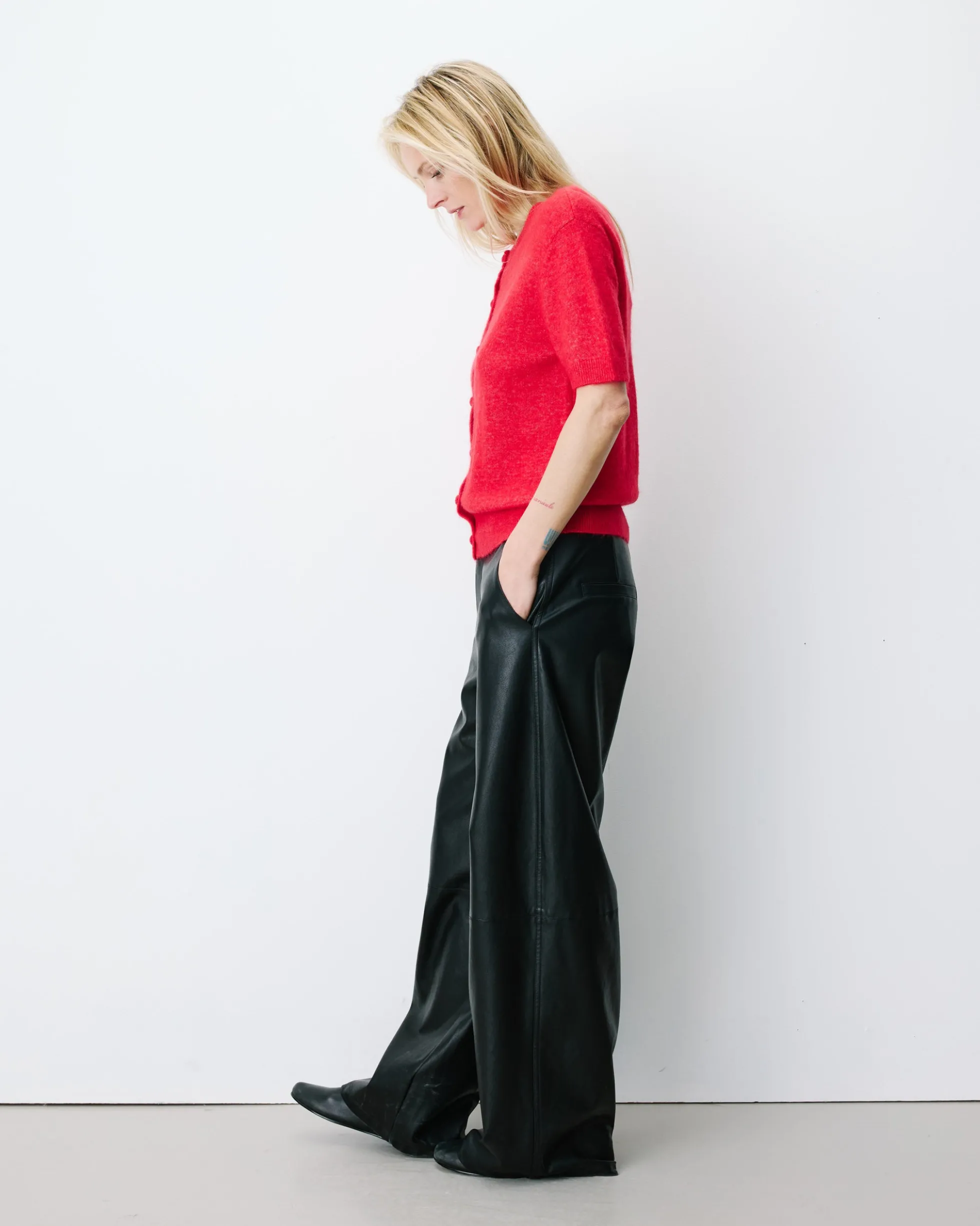 Cardigan manches courtes col rond rouge Akarios