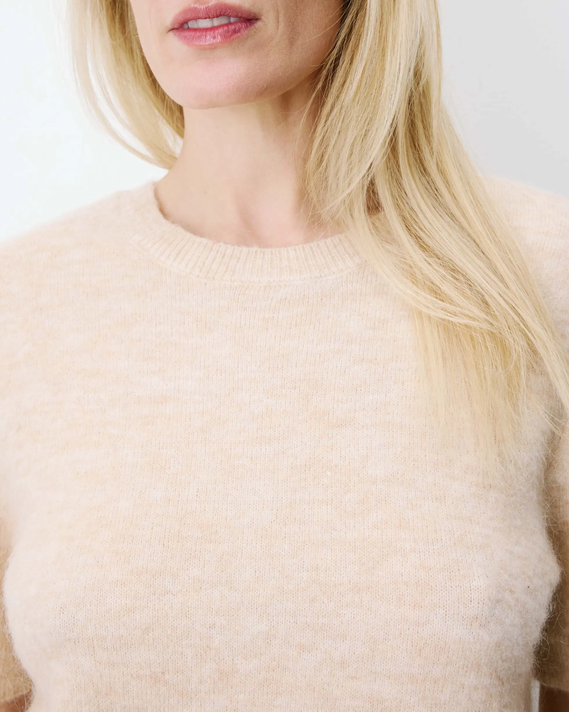 Cardigan manches courtes col rond beige Akarios