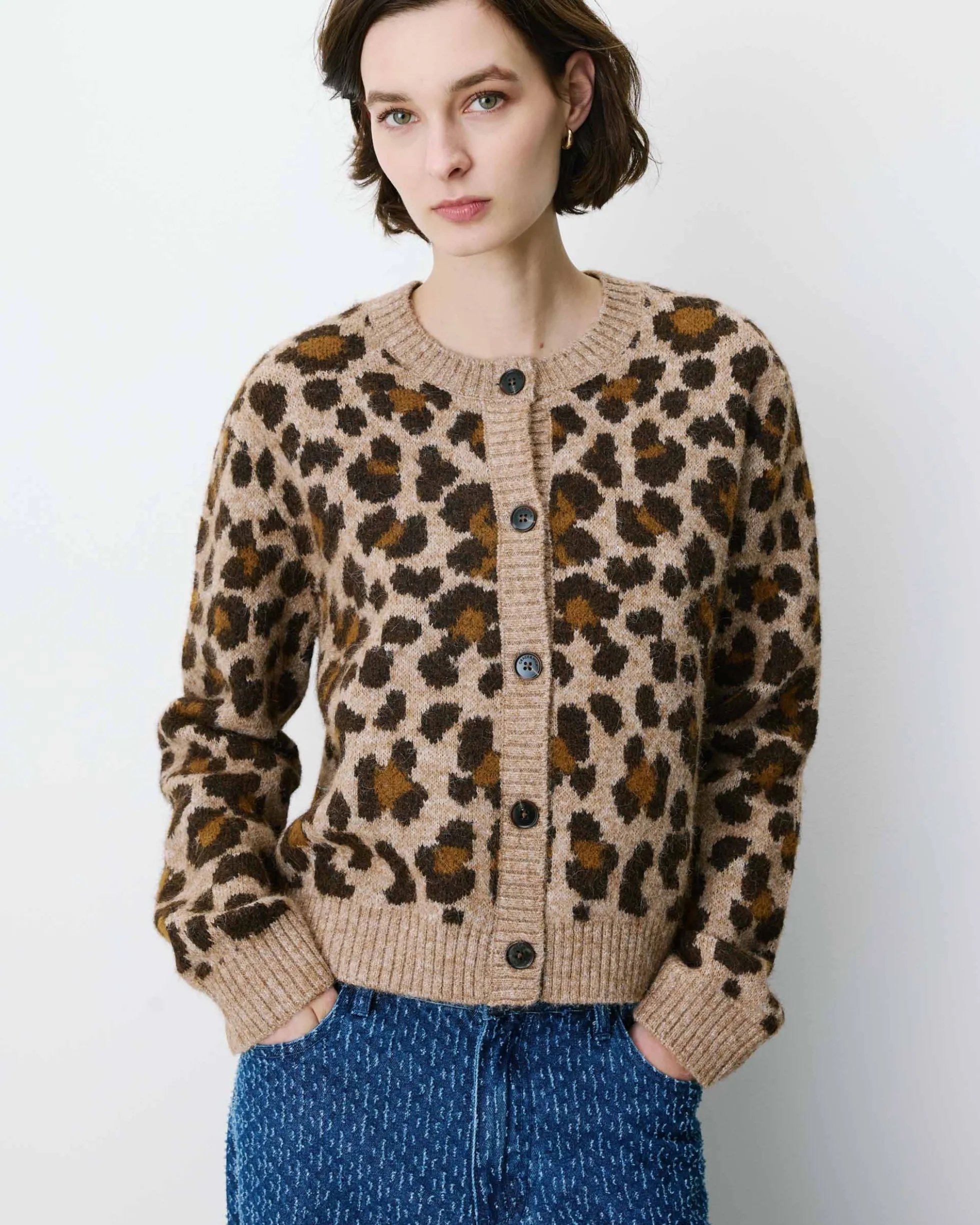 Cardigan manches longues col rond à motif leo Agnes