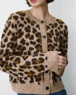 Cardigan manches longues col rond à motif leo Agnes