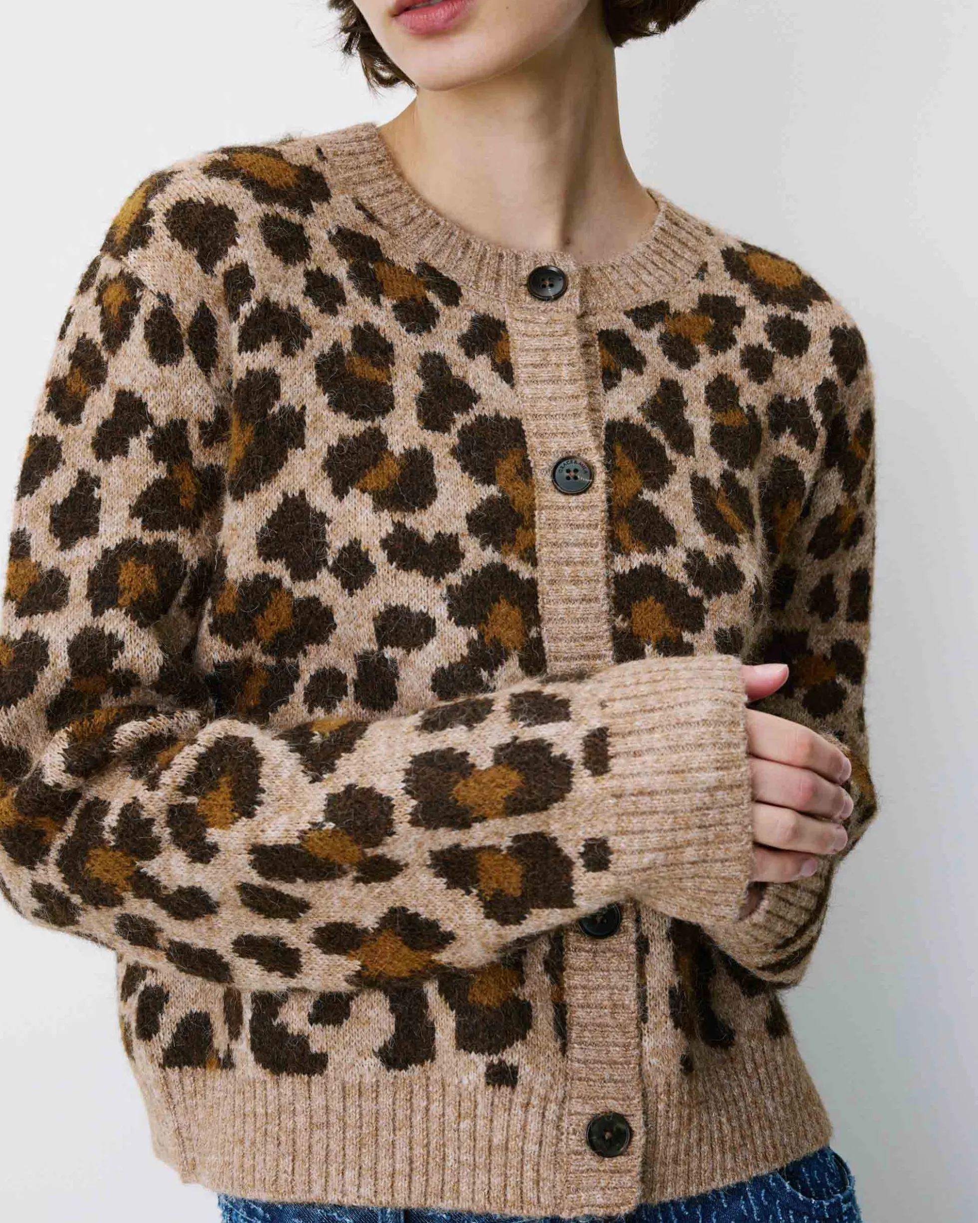 Cardigan manches longues col rond à motif leo Agnes