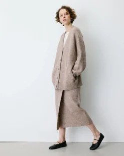 Cardigan oversize col V en maille douce mocha Bloom