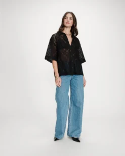 Chemise en dentelle transparente manches 3/4 noir Vendel