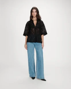 Chemise en dentelle transparente manches 3/4 noir Vendel