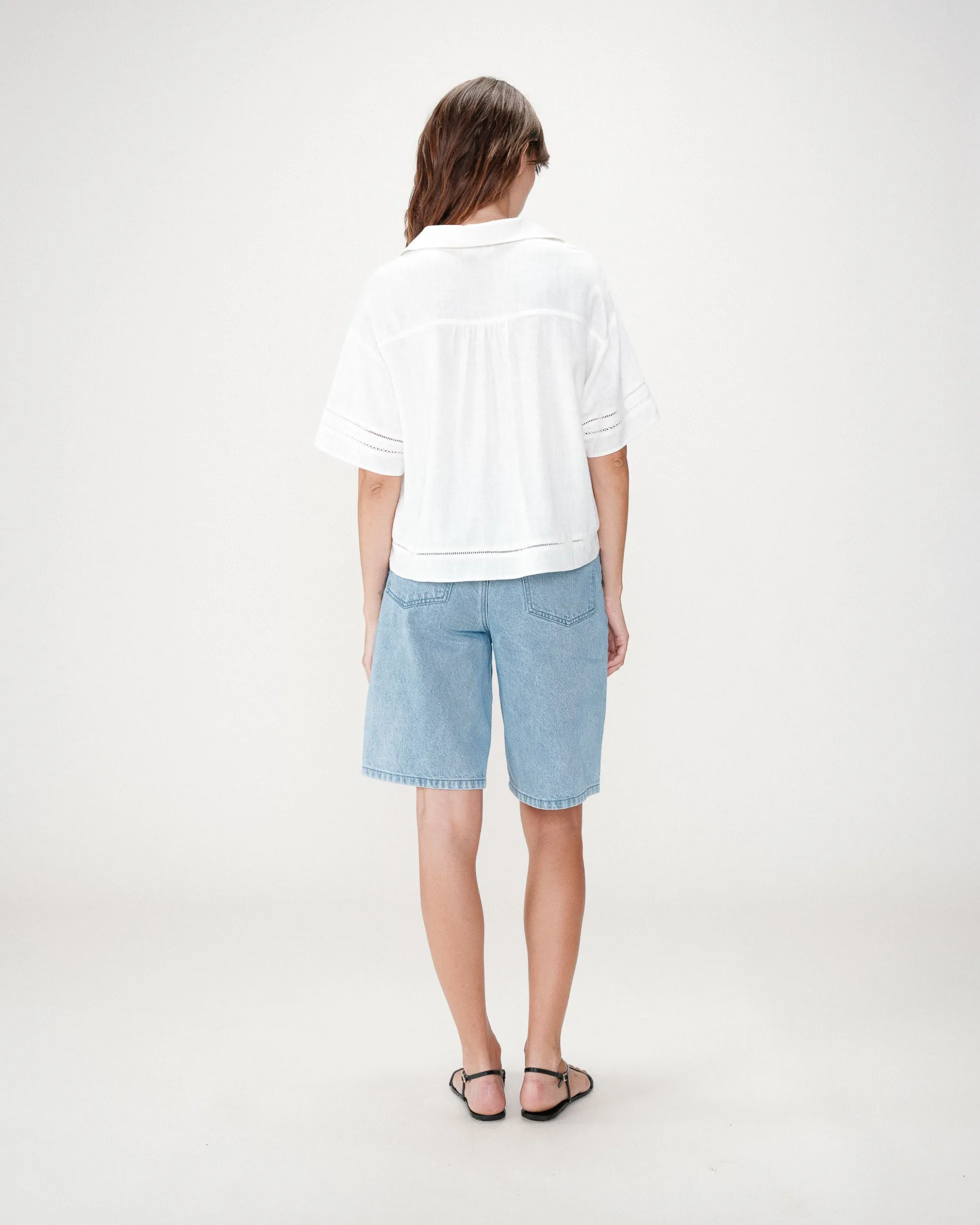 Chemise large manches courtes détails dentelle white Winka