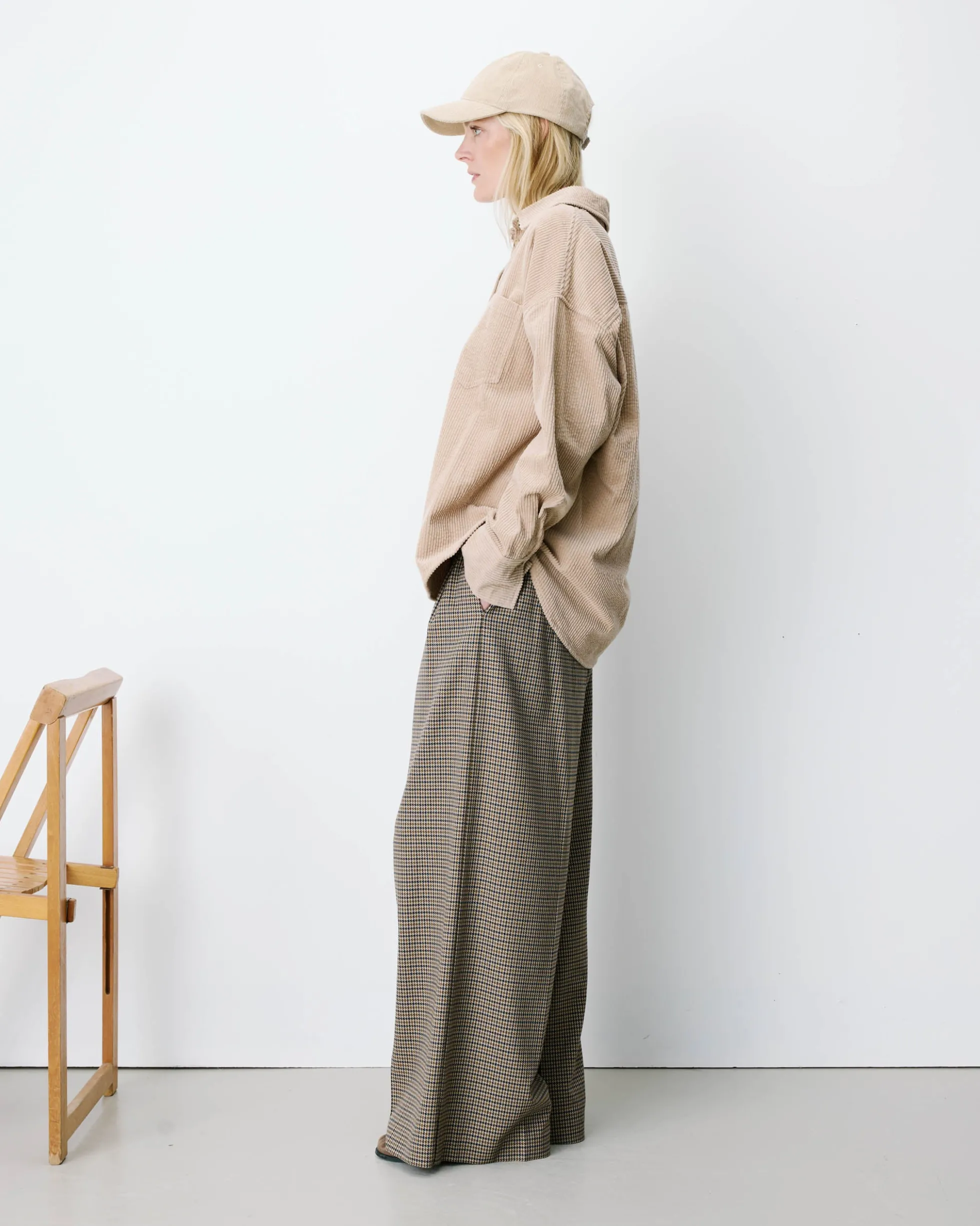 Chemise oversize en velours côtelé beige Ange
