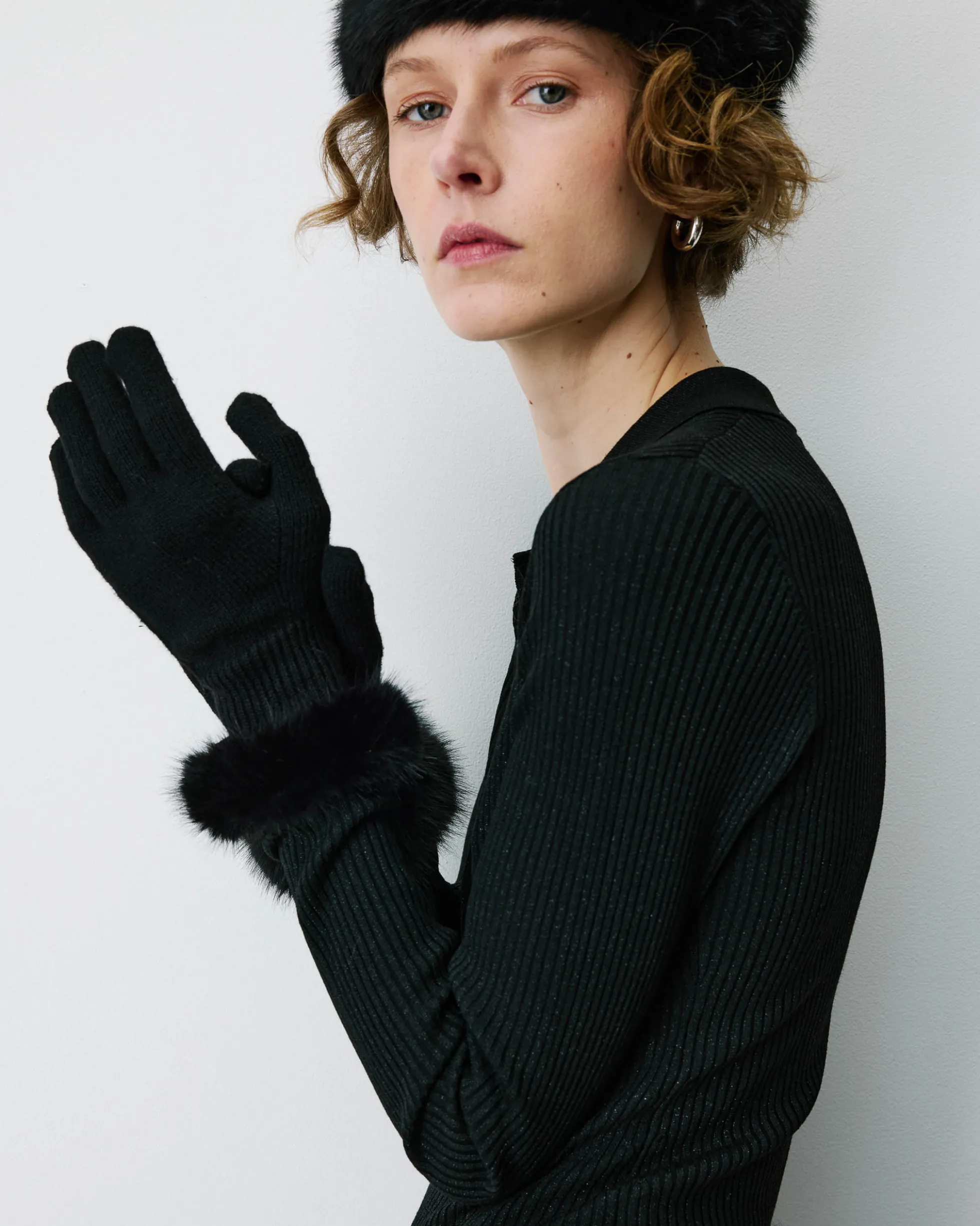 Gants en maille poignets fausse fourrure noir Brixton