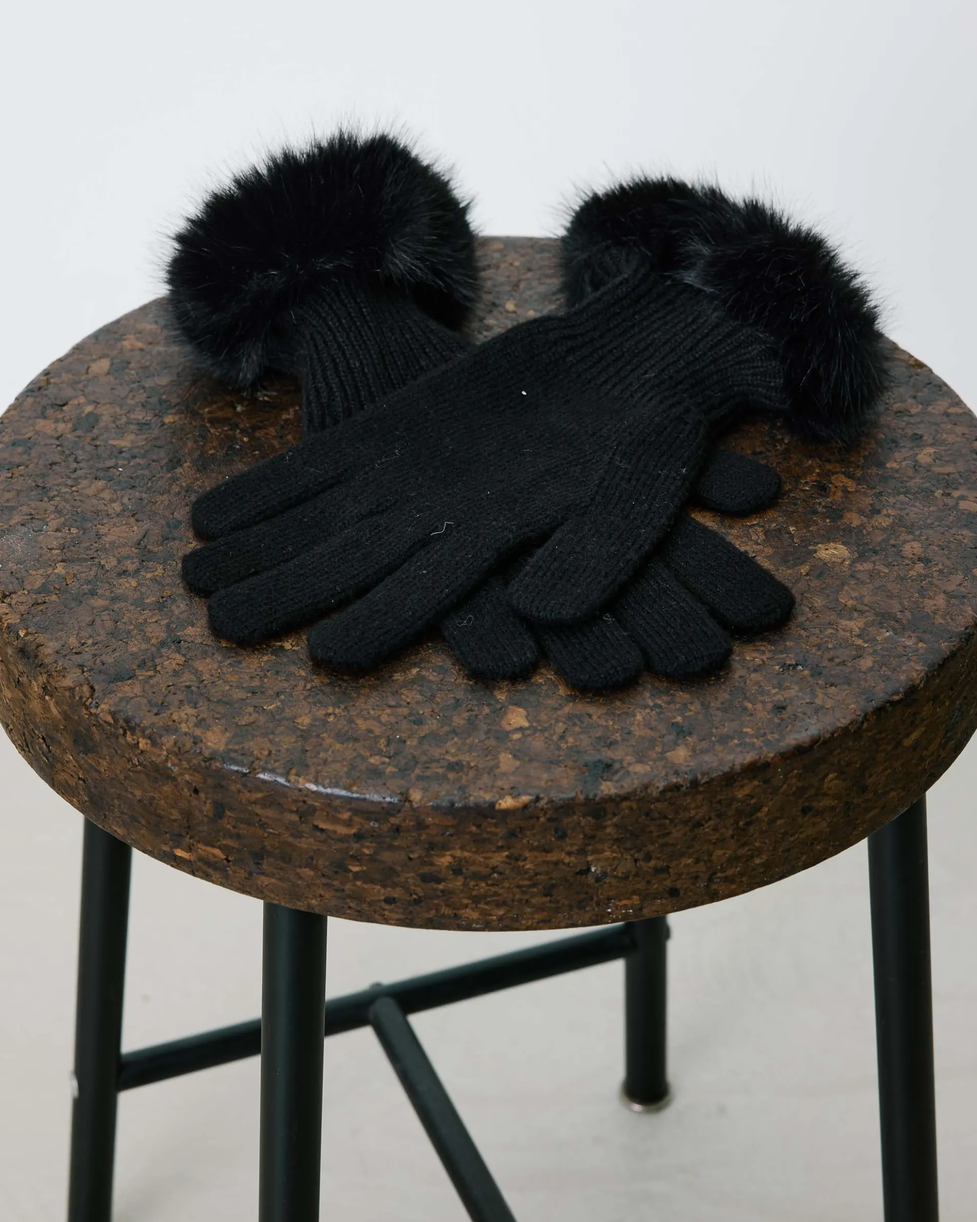 Gants en maille poignets fausse fourrure noir Brixton