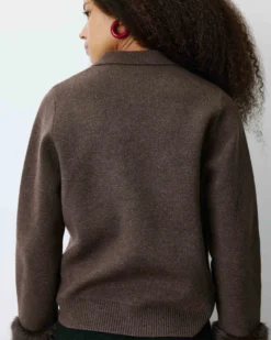 Gilet en maille poignets fausse fourrure chocolat Bambino