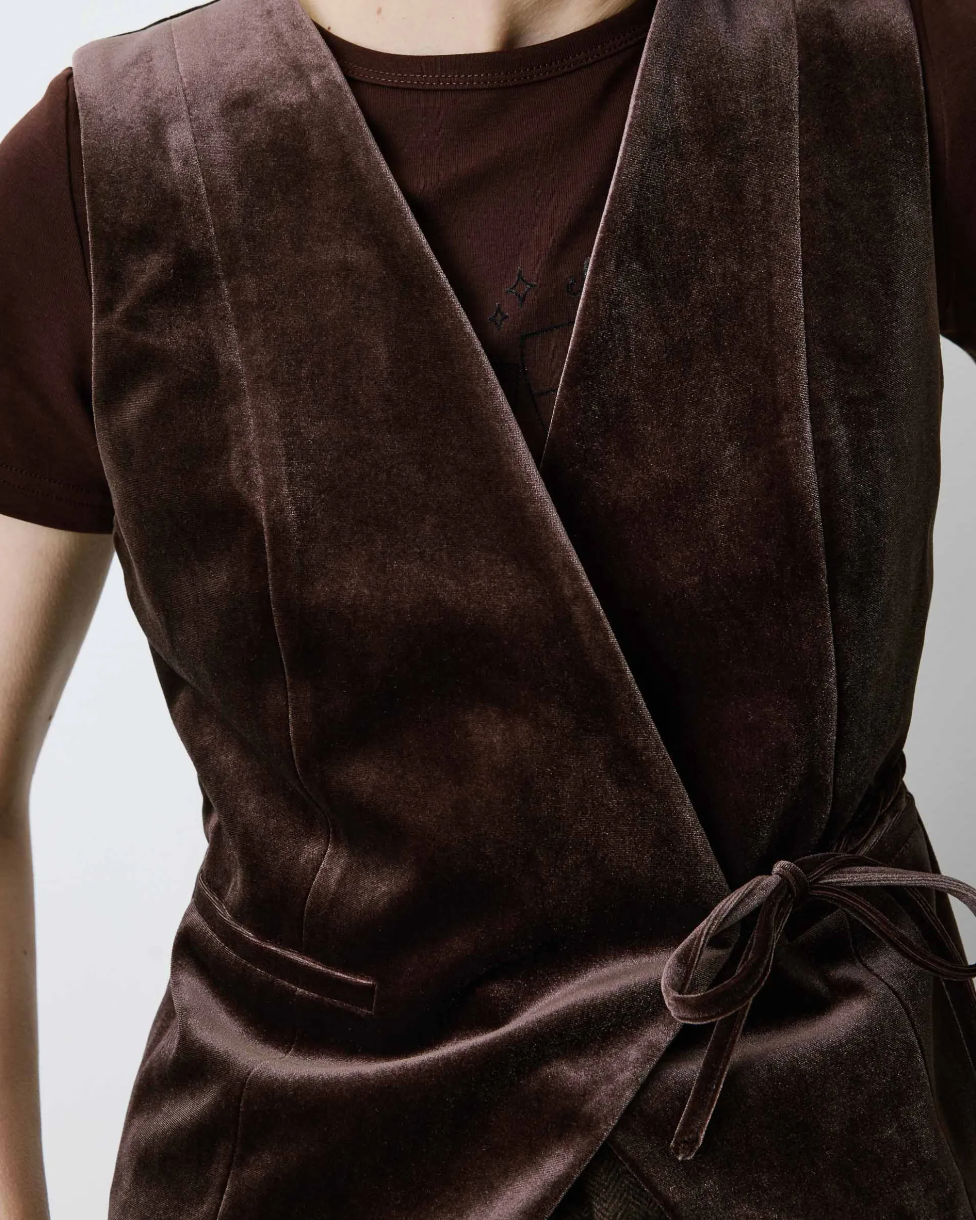Gilet tailleur velours sans manches à nouer chocolat Benny