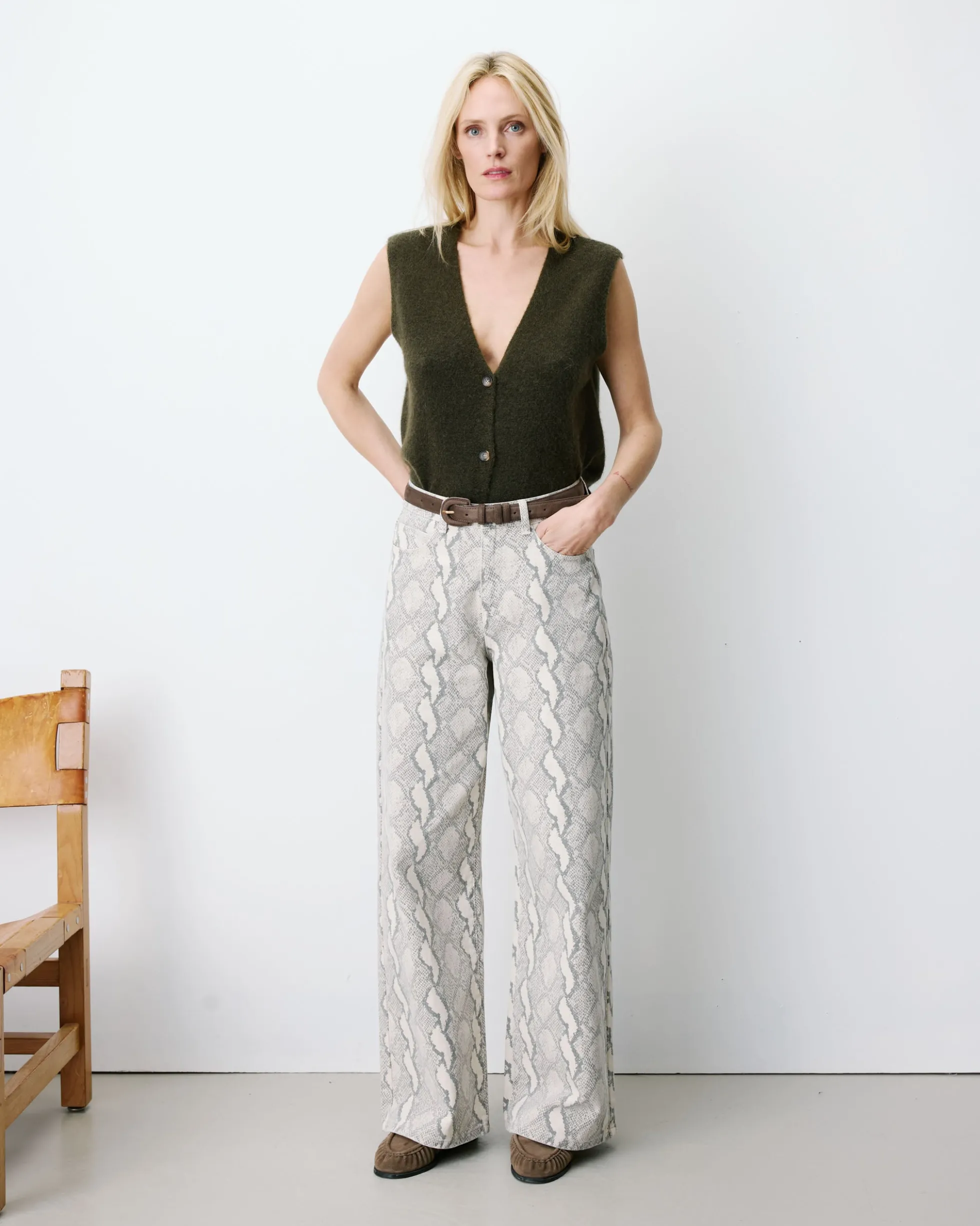 Jean taille haute loose imprimé python Socca