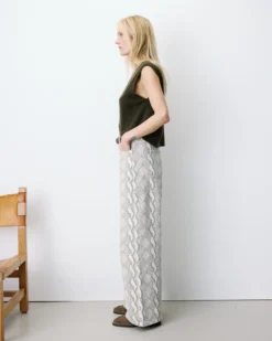 Jean taille haute loose imprimé python Socca