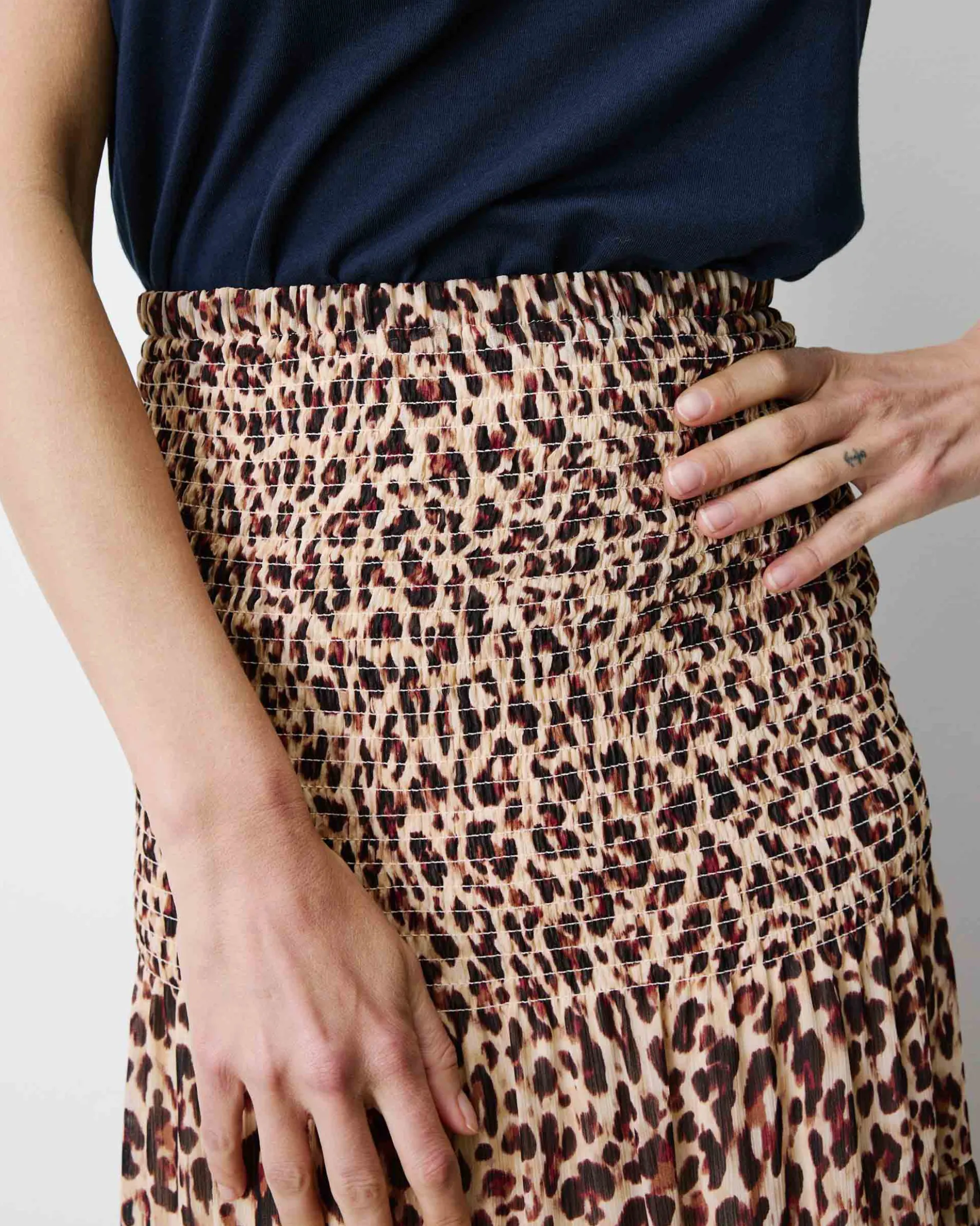 Jupe longue évasée à motif leo Alvina