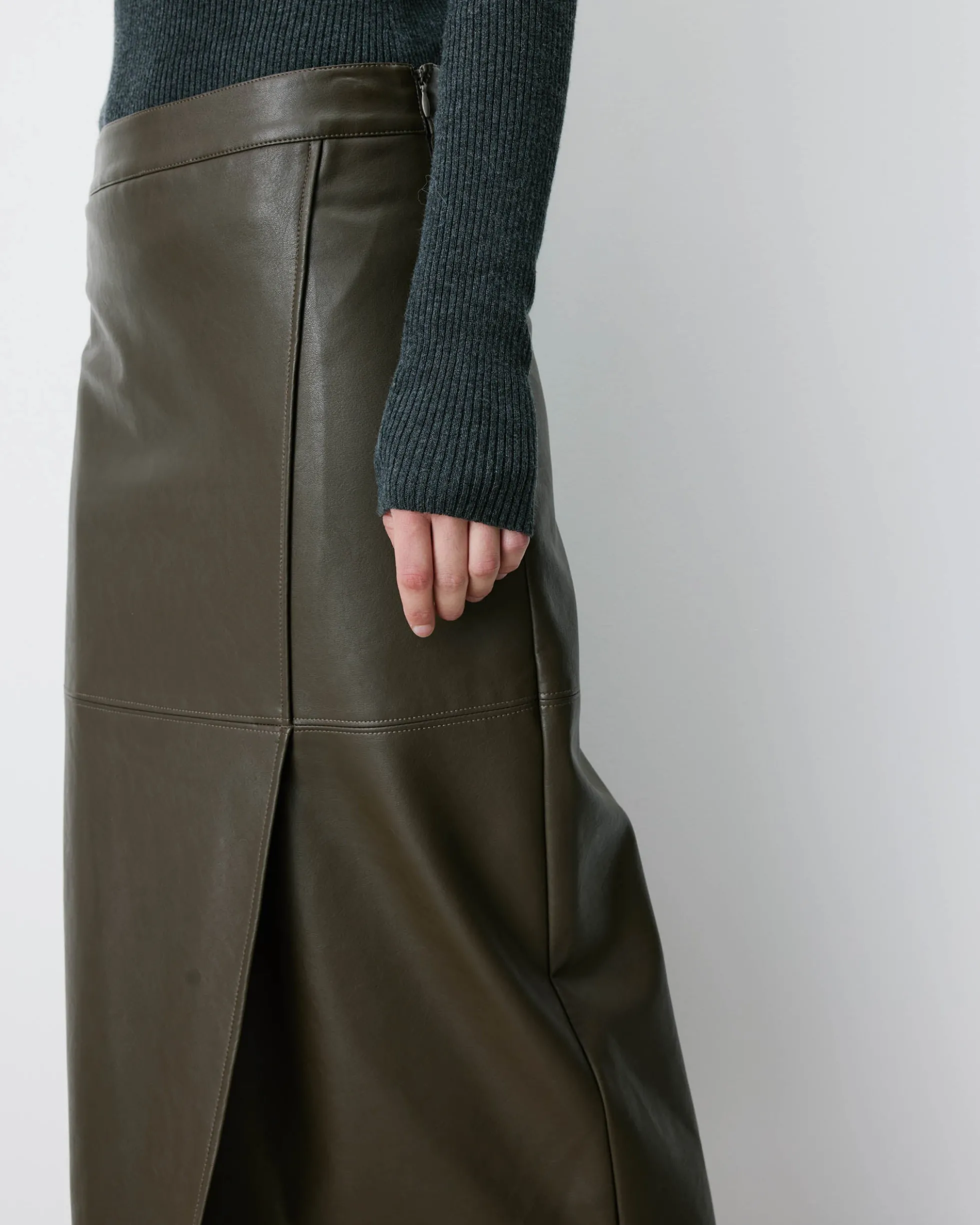 Jupe midi portefeuille similicuir kaki Aenor