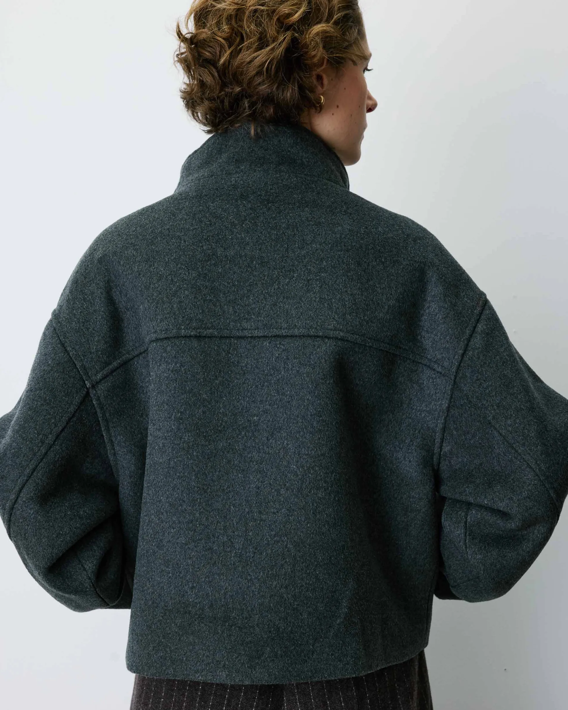 Manteau court col cheminée en laine mélangée anthracite Blanca