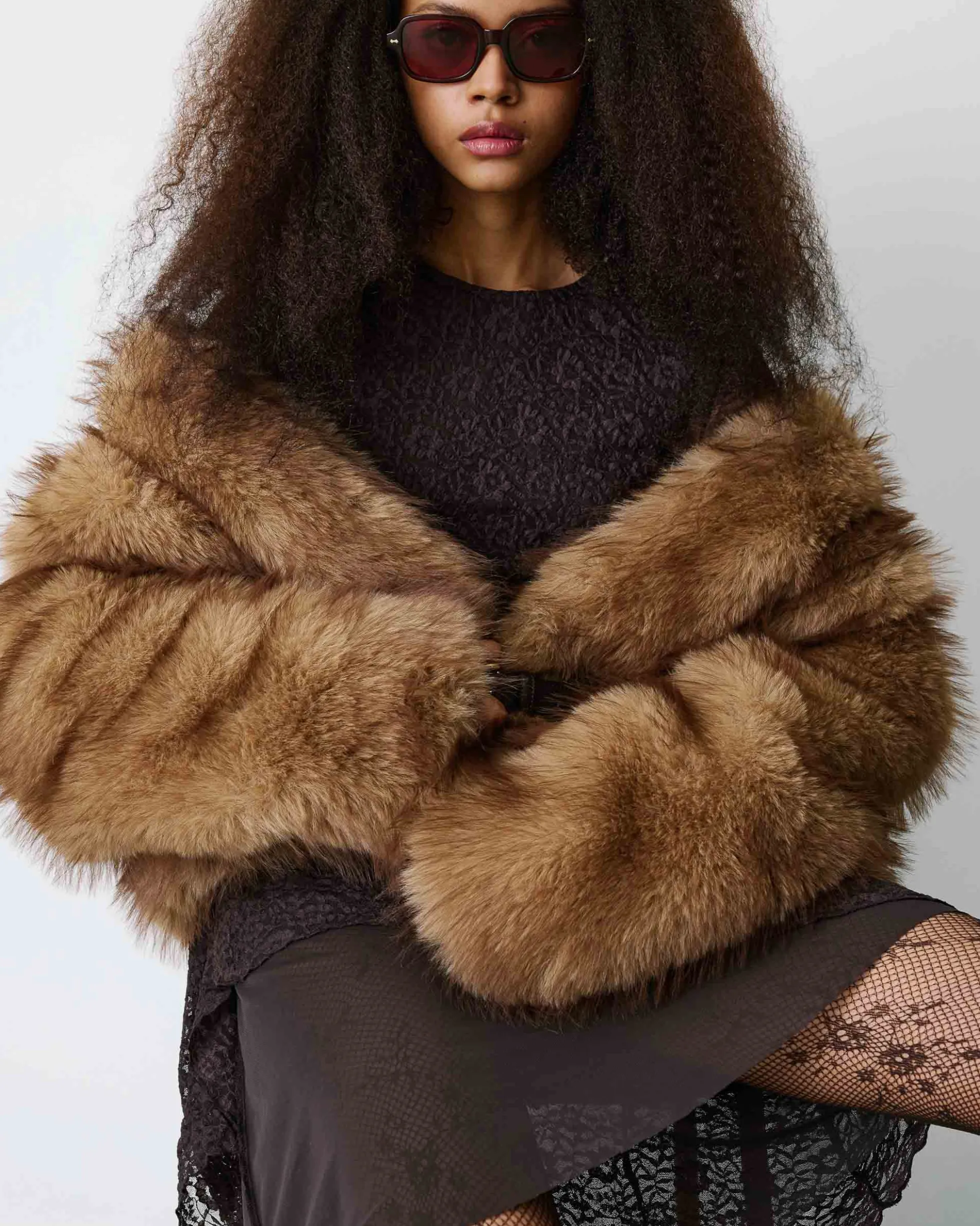 Manteau en fausse fourrure col large latte Billie
