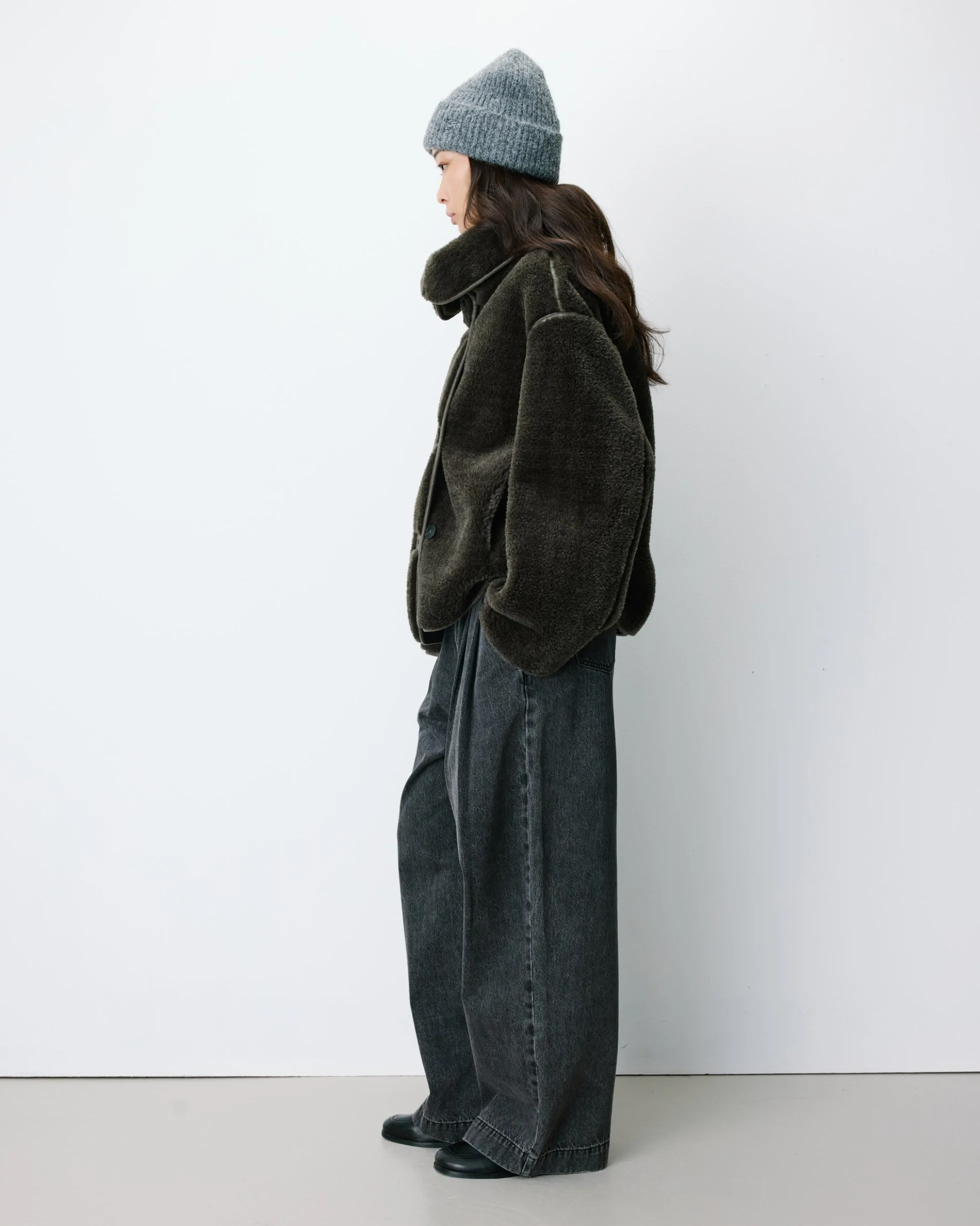 Manteau en fausse fourrure oversize boutonné kaki Amelio