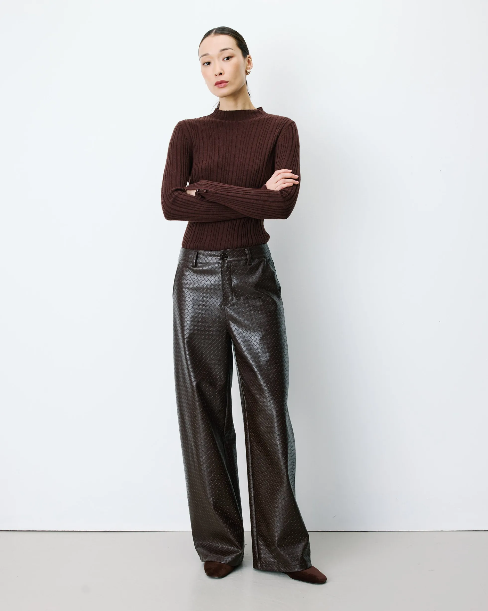 Pantalon barrel similicuir texturé chocolat Artius