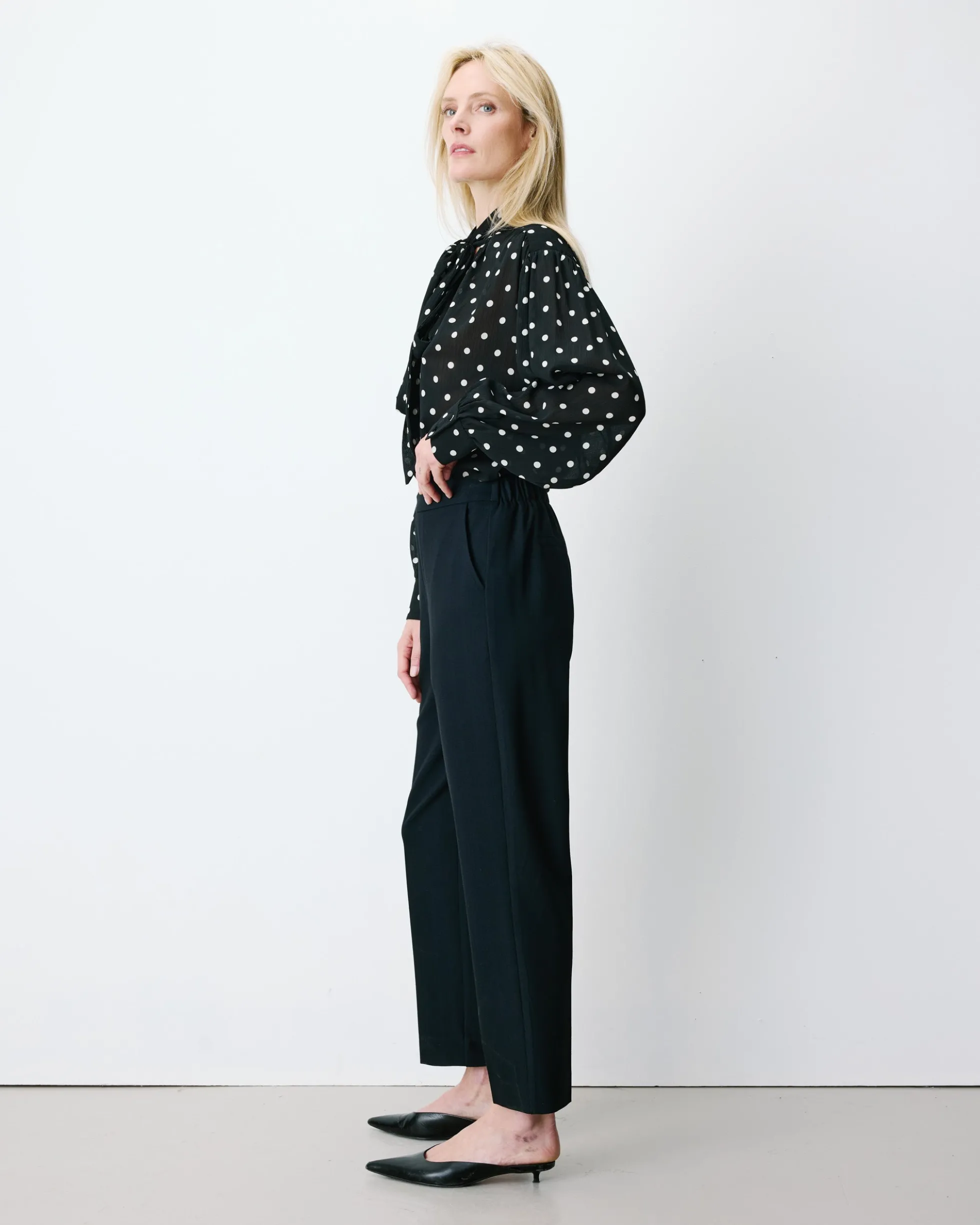Pantalon cigarette court taille haute marine Armstrong