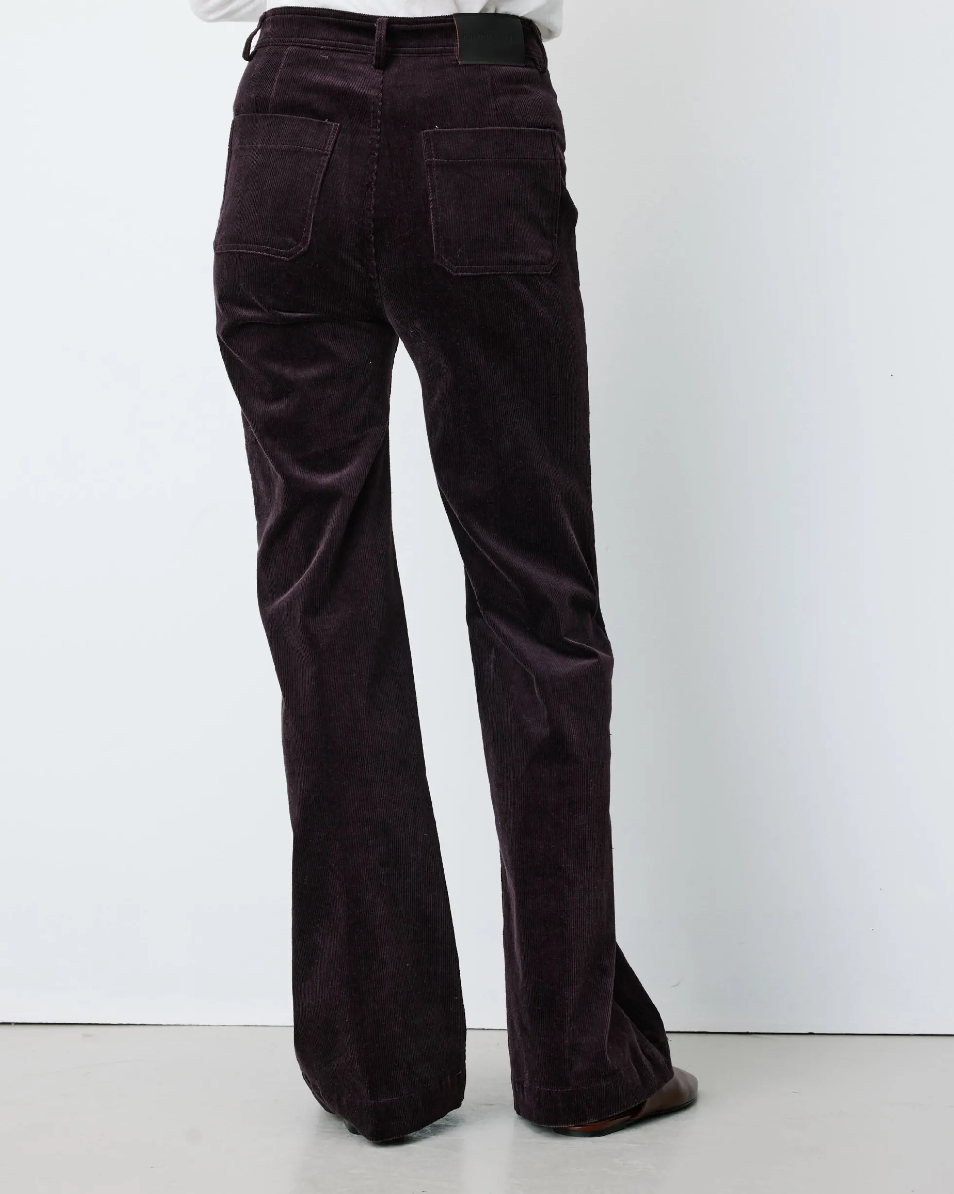 Pantalon droit velours côtelé aubergine Alban