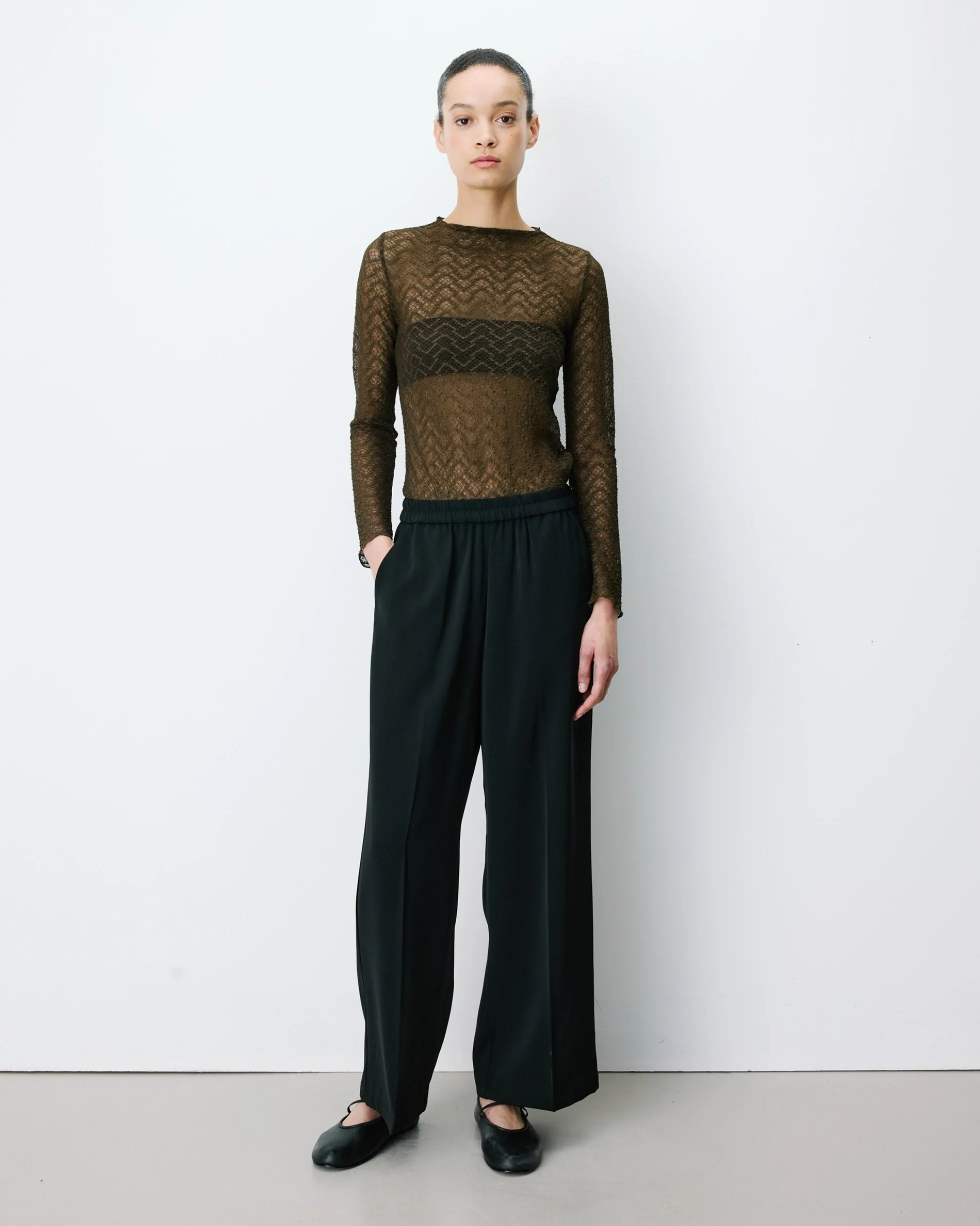 Pantalon fluide jambe large taille mi-haute noir Noblesse