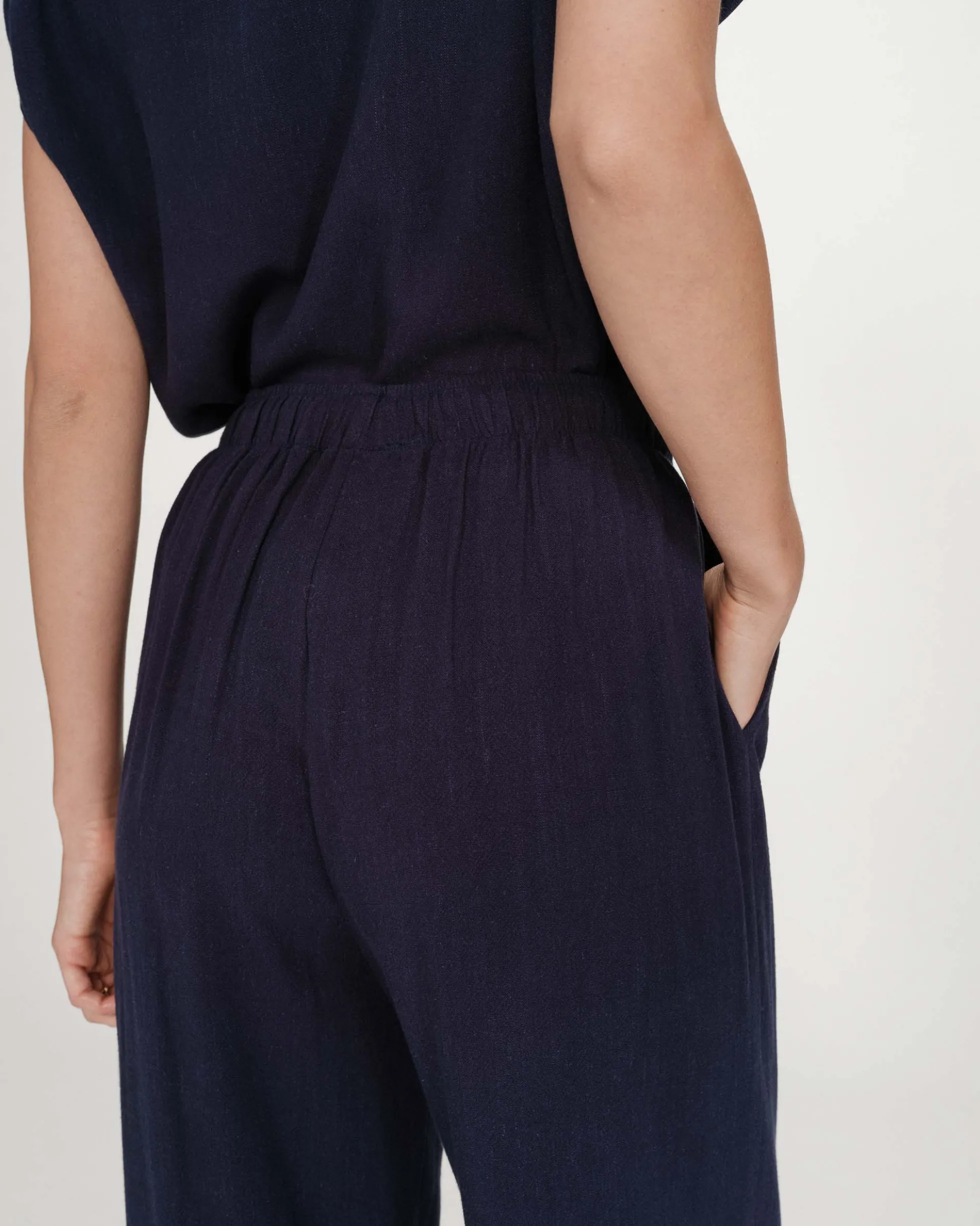 Pantalon large en lin taille haute marine Raven