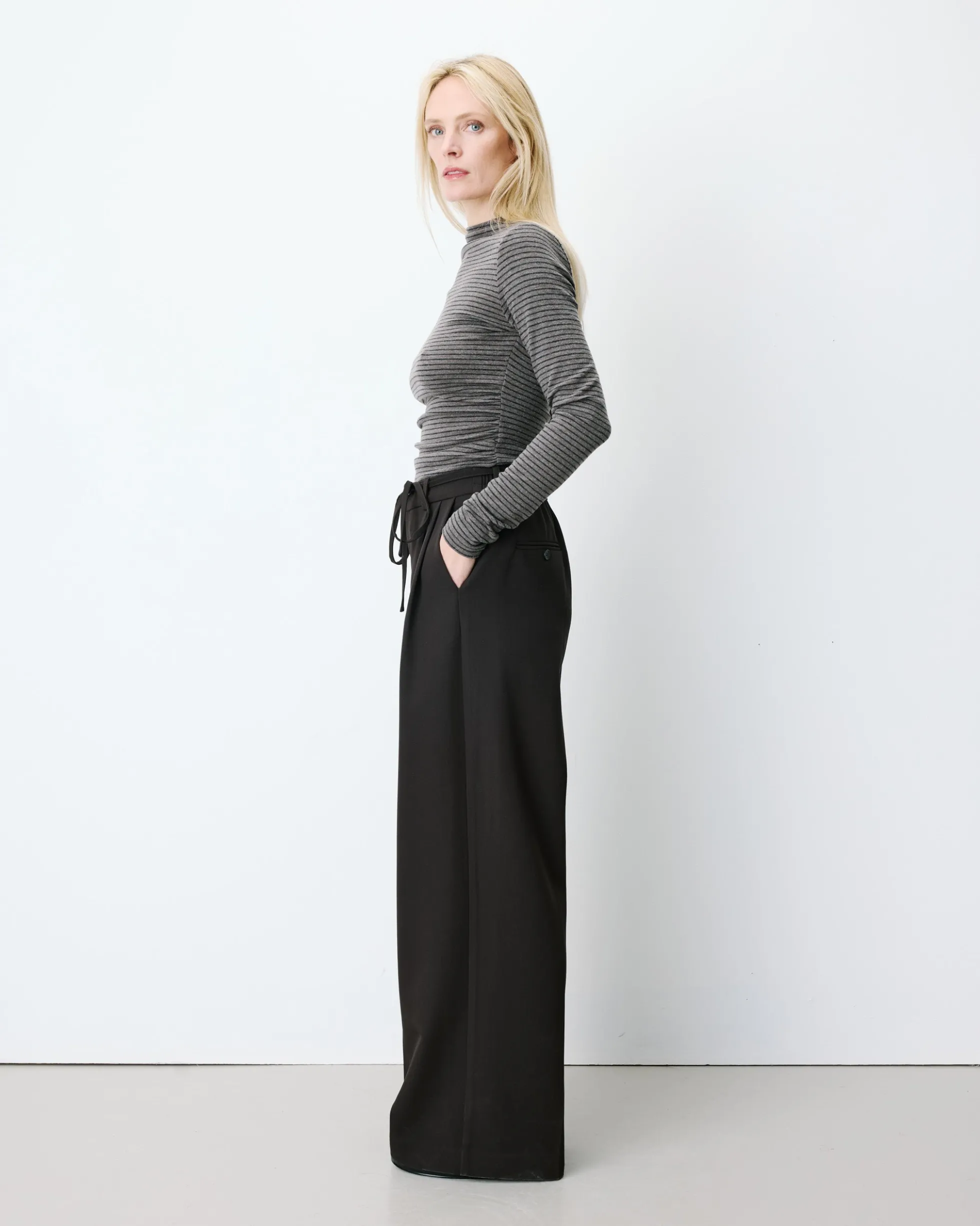 Pantalon tailleur ample ceinture nouable chocolat Ardoise