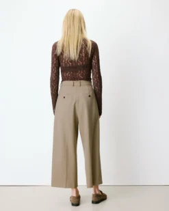 Pantalon tailleur court large à plis beige Atlantis