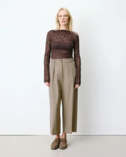 Pantalon tailleur court large à plis beige Atlantis