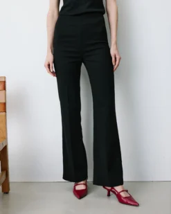 Pantalon tailleur flare à ceinture plate noir Bryan