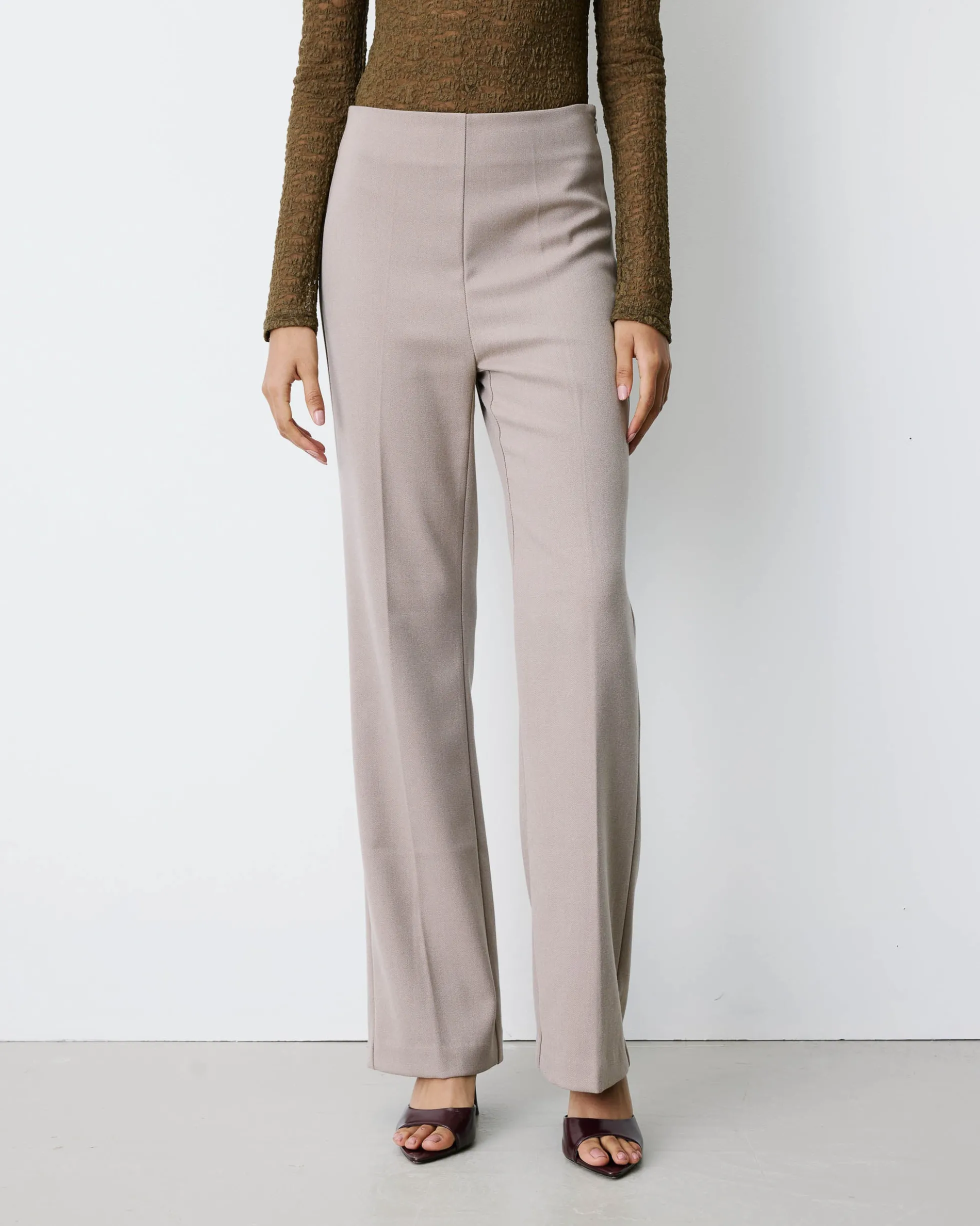 Pantalon tailleur flare à ceinture plate grege Bryan