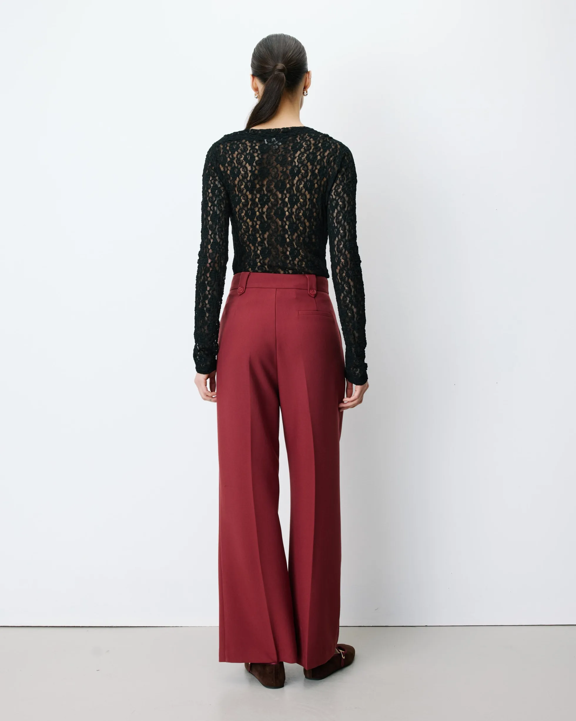 Pantalon tailleur large à plis terracotta Nilay