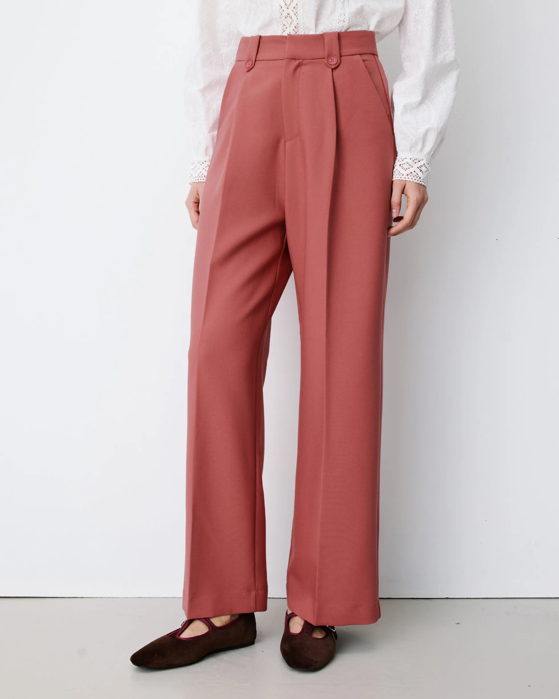 Pantalon tailleur large à plis blush Nilay