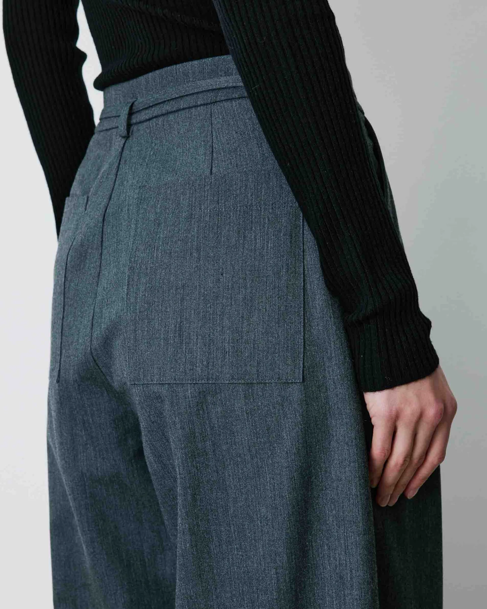 Pantalon tailleur oversize à plis ceinturé anthracite Barclay