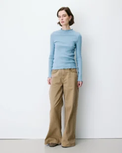 Pull ajusté en maille fine col montant bleuet Alino