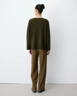 Pull ample col V en maille lurex kaki Salvador
