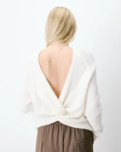 Pull ample en maille dos nu croisé ivoire Anthemis