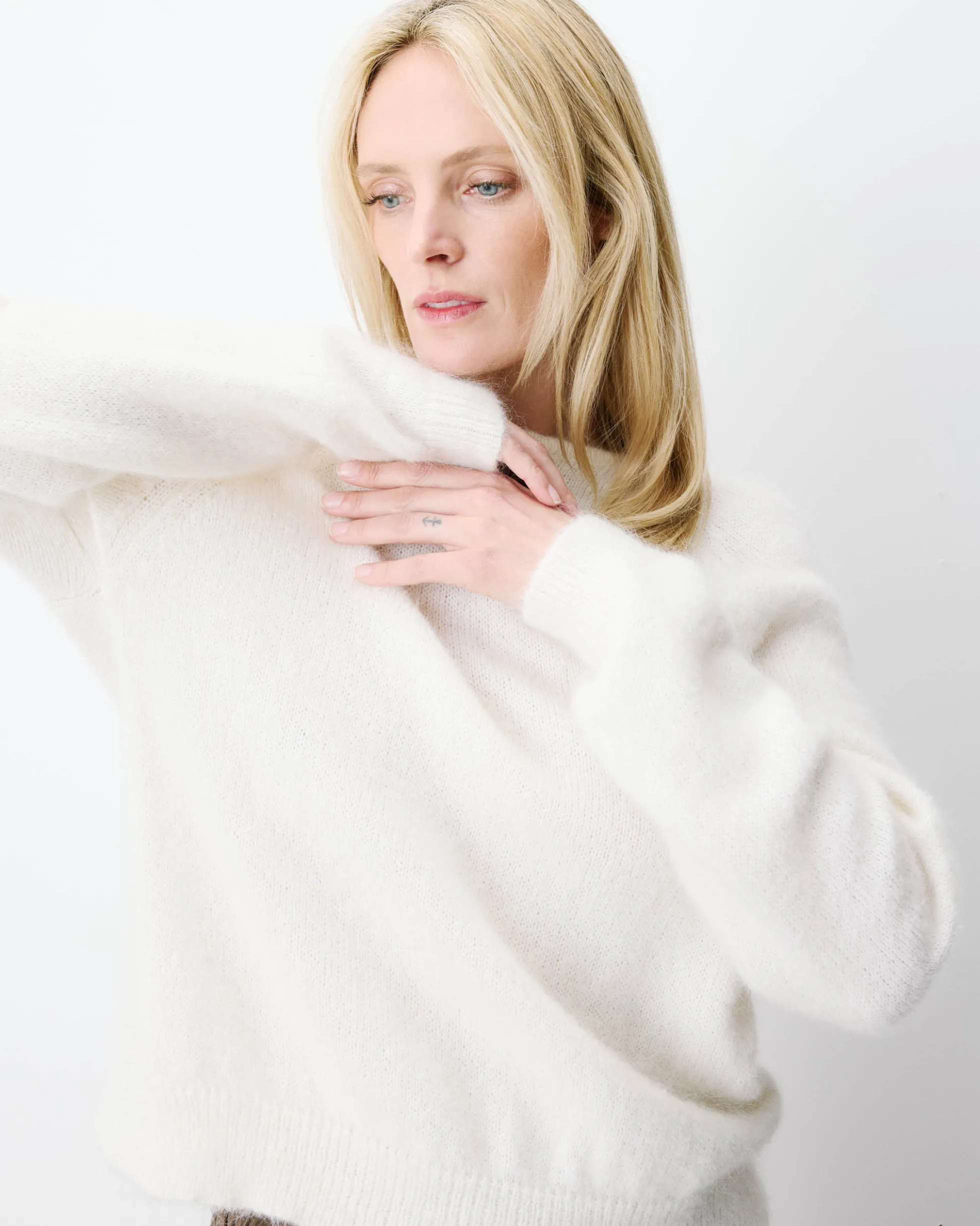Pull ample en maille dos nu croisé ivoire Anthemis