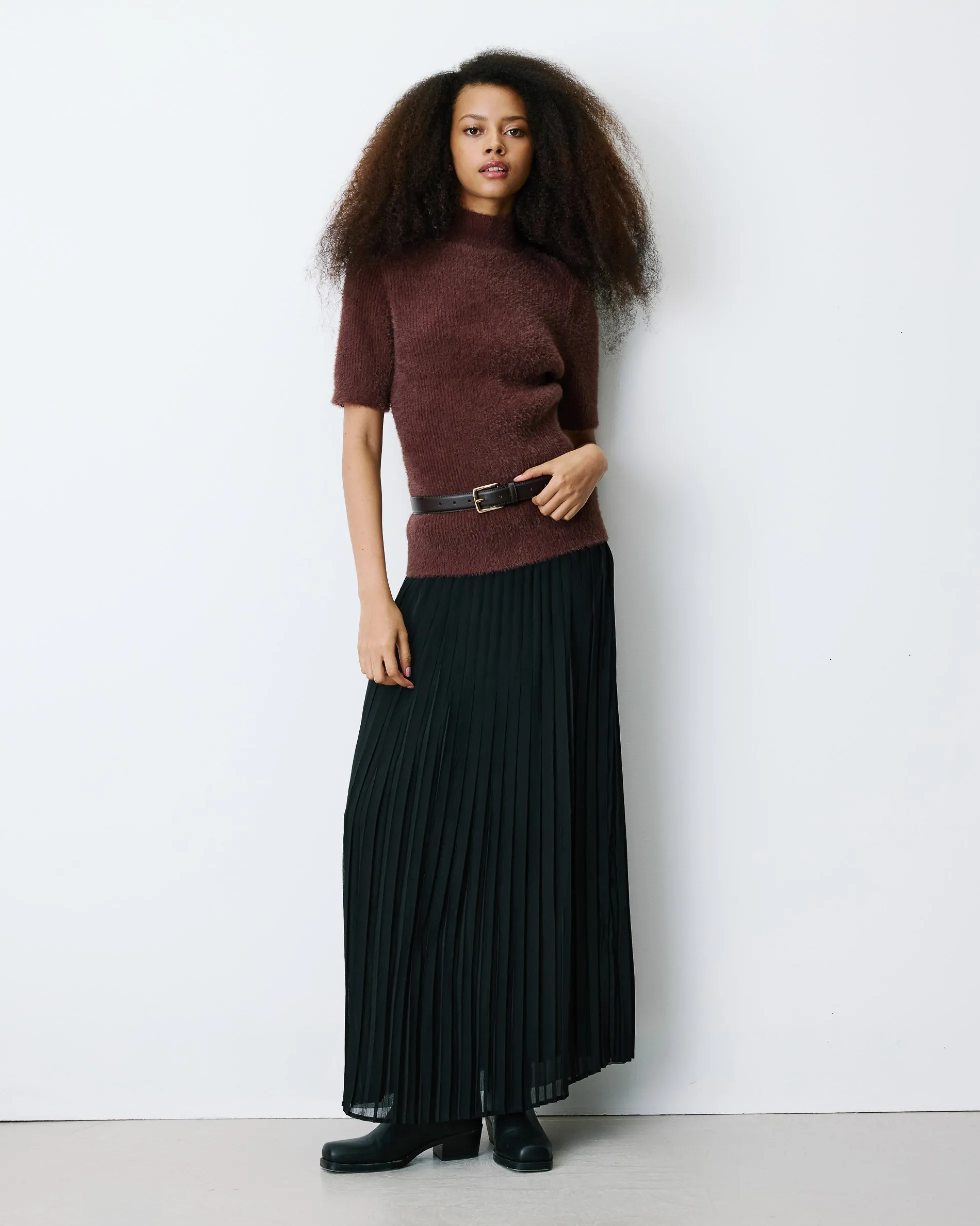 Pull doux manches courtes col cheminée chocolat Birdie