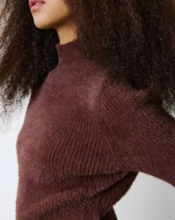 Pull doux manches courtes col cheminée chocolat Birdie